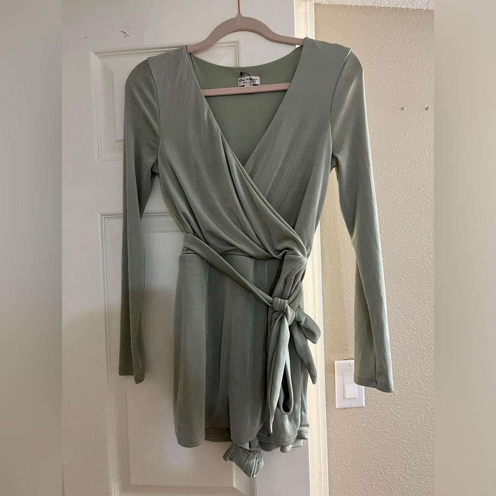 ASOS Miss Selfridge Faux Wrap Long Sleeve Romper size US 8/UK 12 in Sage Green